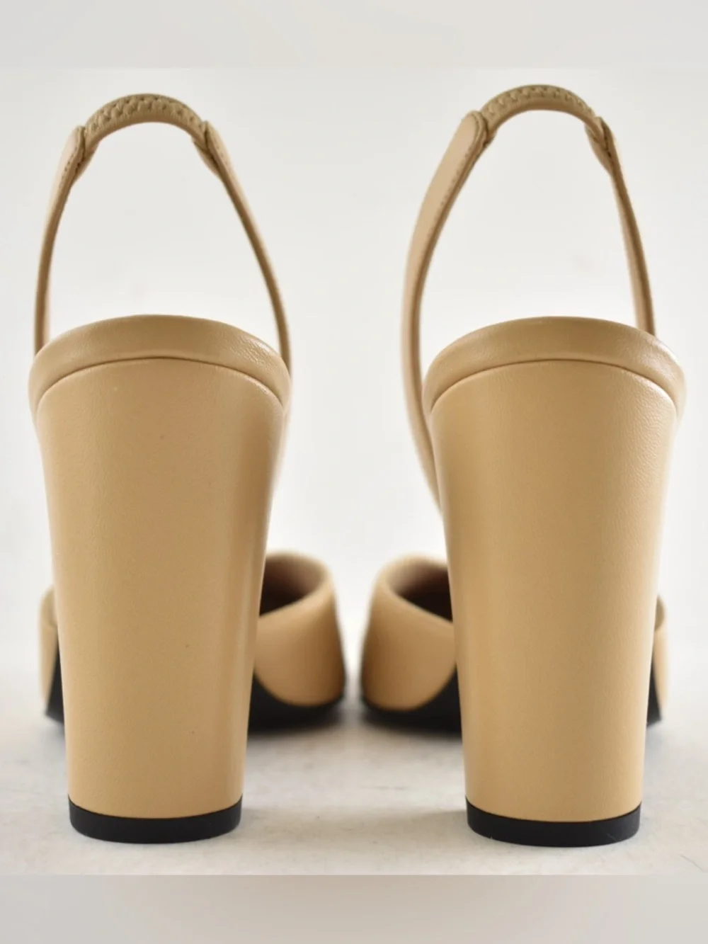 Chanel 26S Blazy Beige Black Square Toe Sling CC Slingback Block Heel Pump 40 - Picture 15 of 16